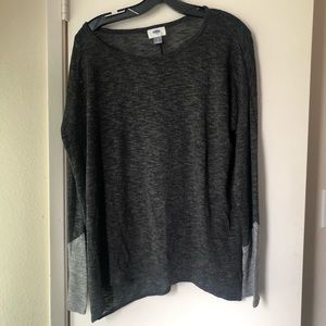 Color block sleeve sweater